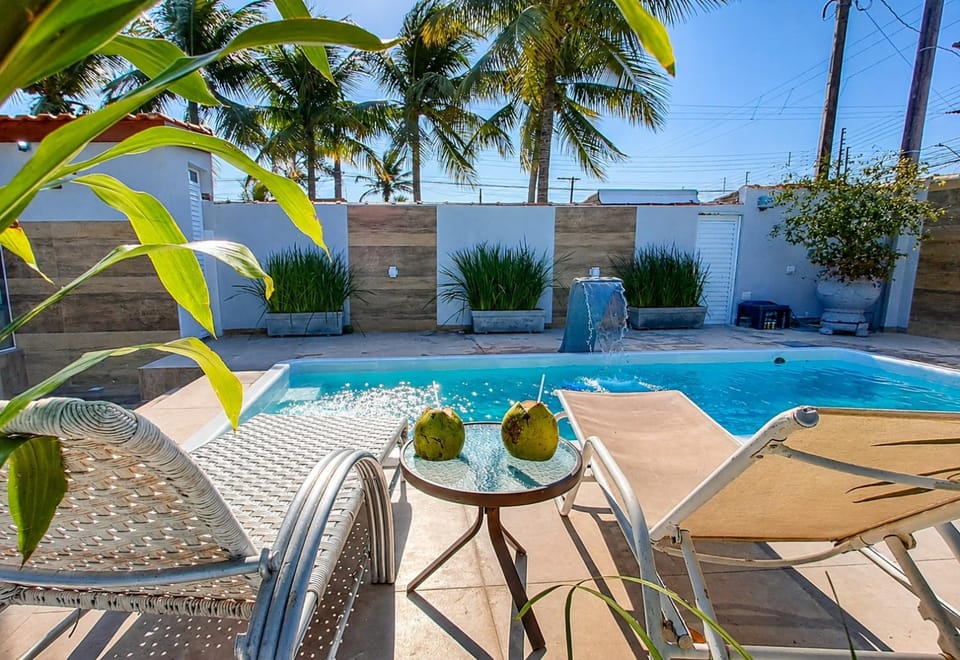 Swimming pool, sunbed