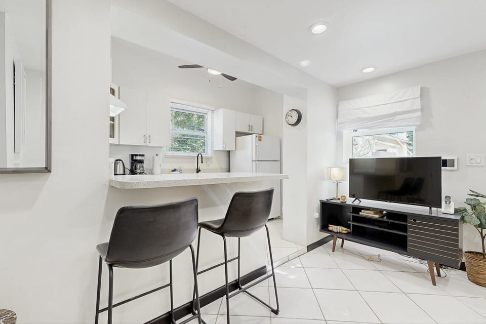 Adams Street Stunner, Unit 1 House in Hollywood