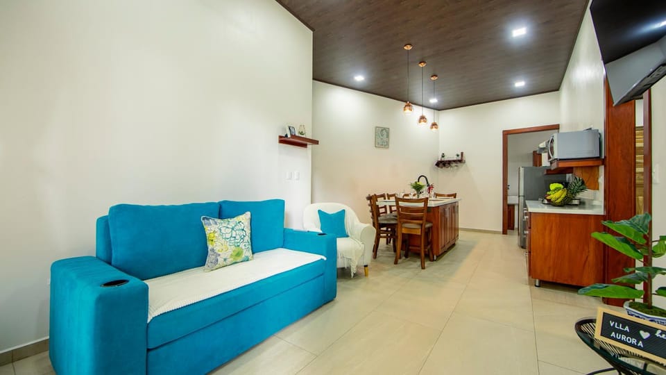 Villa Aurora with Jacuzzi in La Fortuna Villa in La Fortuna