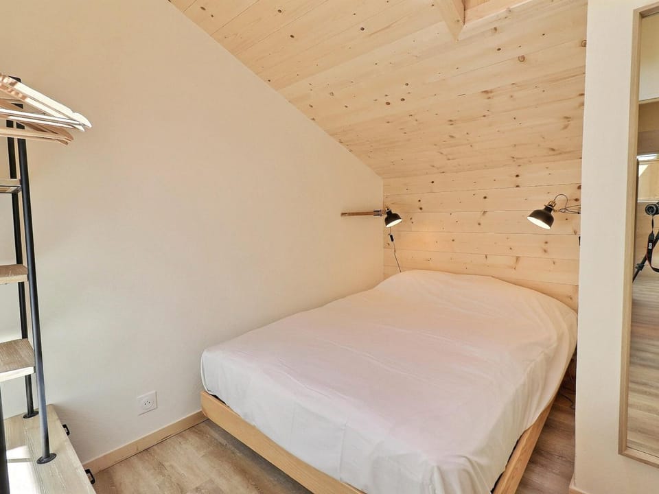 Superbe Duplex Rénové - Skis aux Pieds - Animaux Acceptés - FR-1-182-254 Apartment in Les Allues