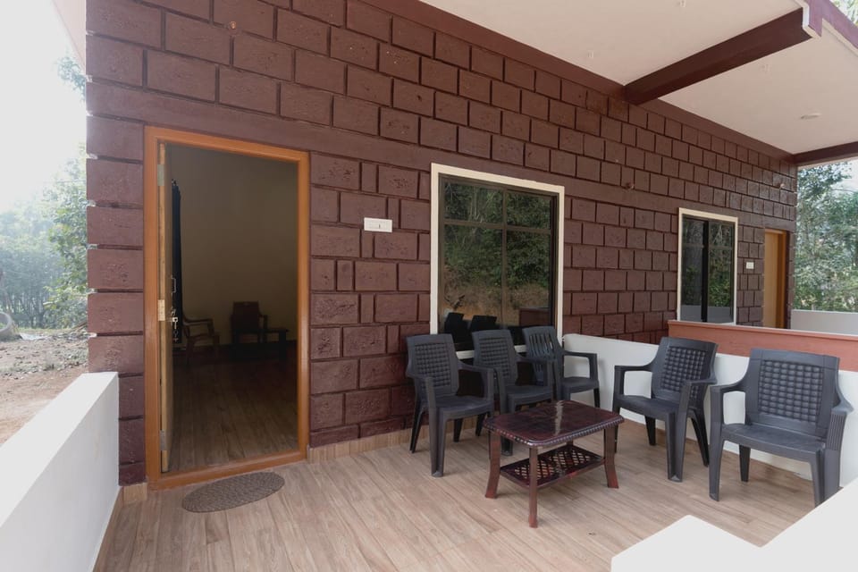 Patio, Seating area