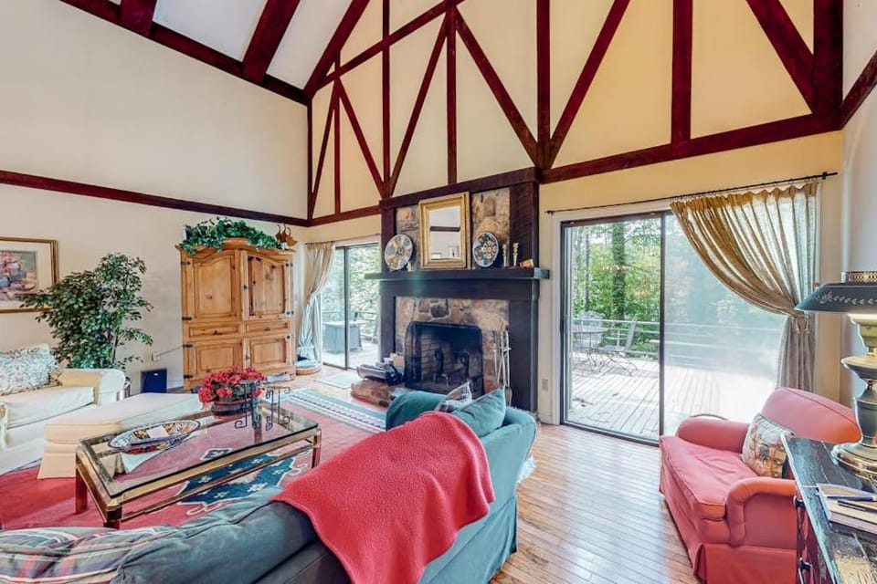 Cobb House House in Highlands