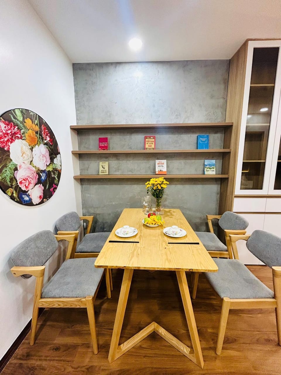 Moon Room Green Pearl Bac Ninh Apartment in Laos