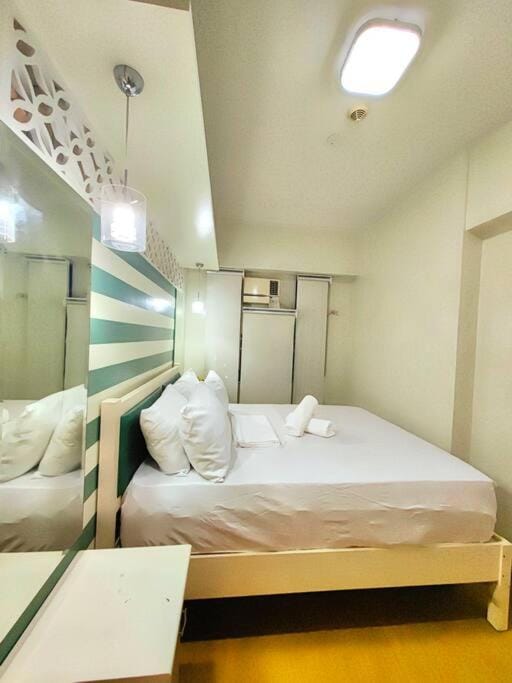 Lovely Modern 2BR Condo in Aurora Gardens San Juan City Apartment in Quezon City