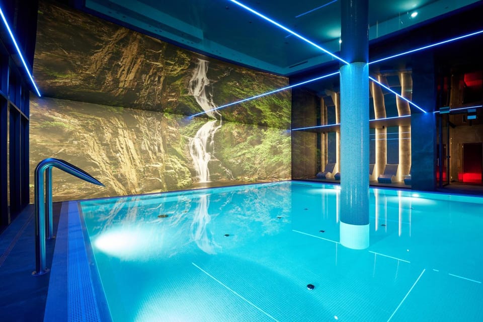 People, Pool view, Swimming pool