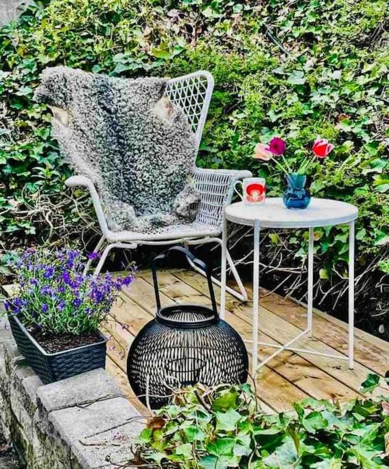 Patio, Garden, Seating area, Garden view