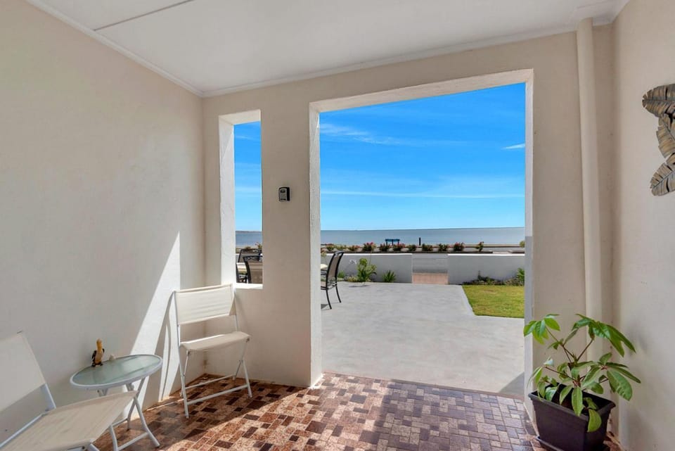 Patio, Sea view