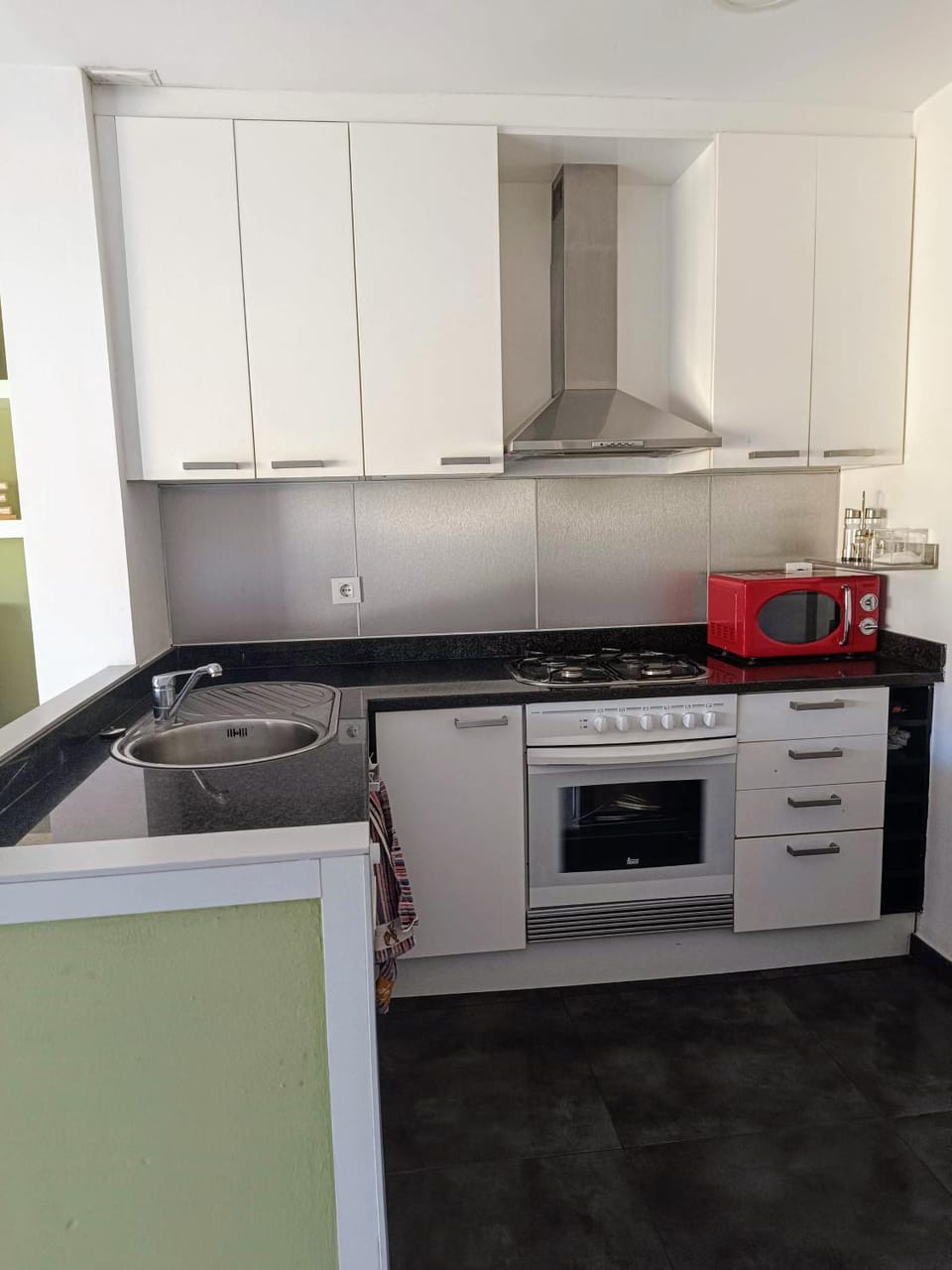 Precioso Dúplex con terraza a 5 minutos playa y 20 minutos de Barcelona Apartment in Maresme