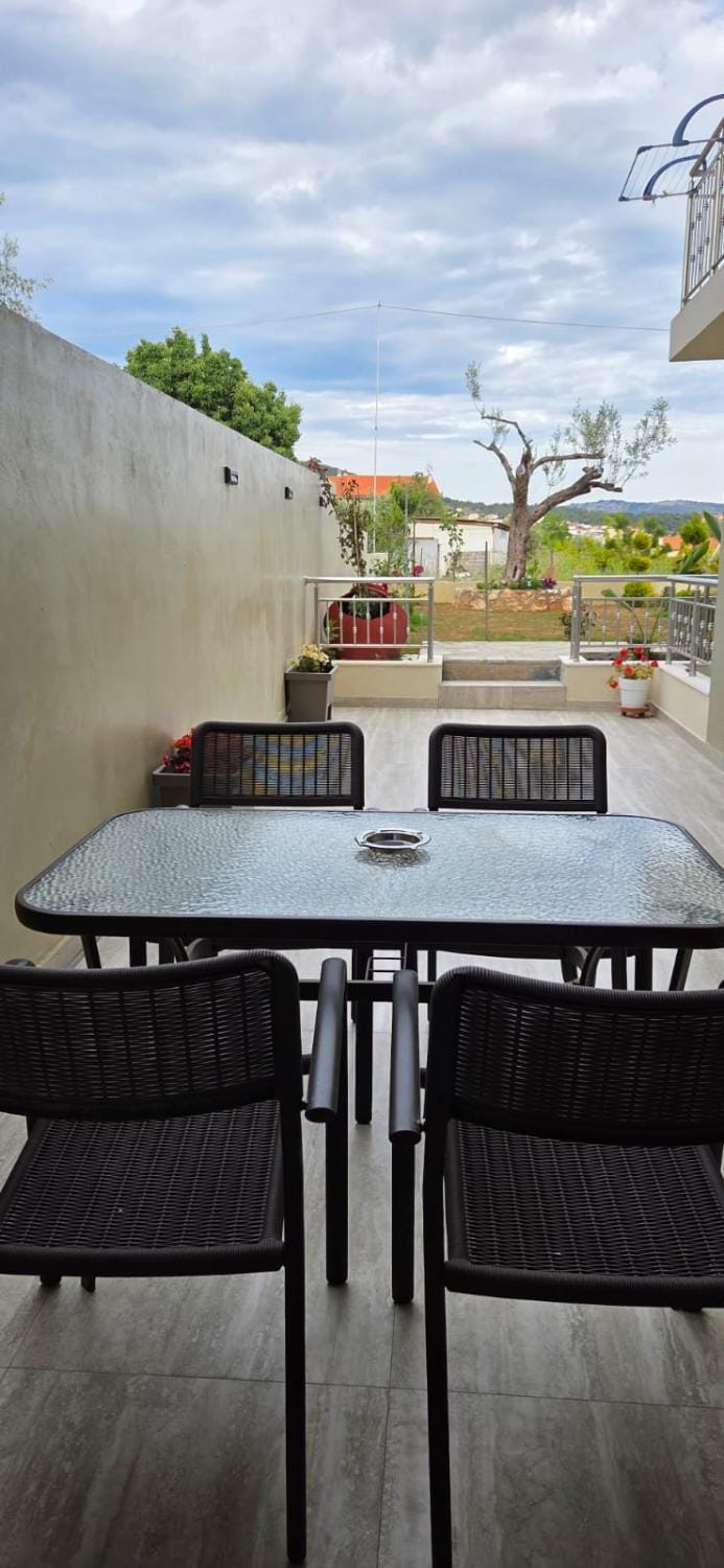 Otium Studios Apartment in Limenaria