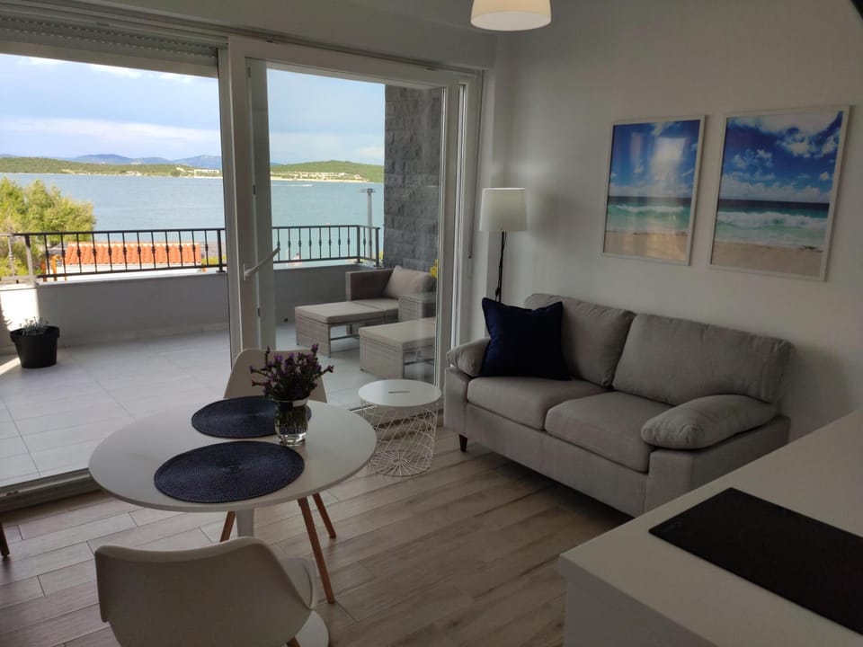 Apartmani Šara 2 Apartment in Murter