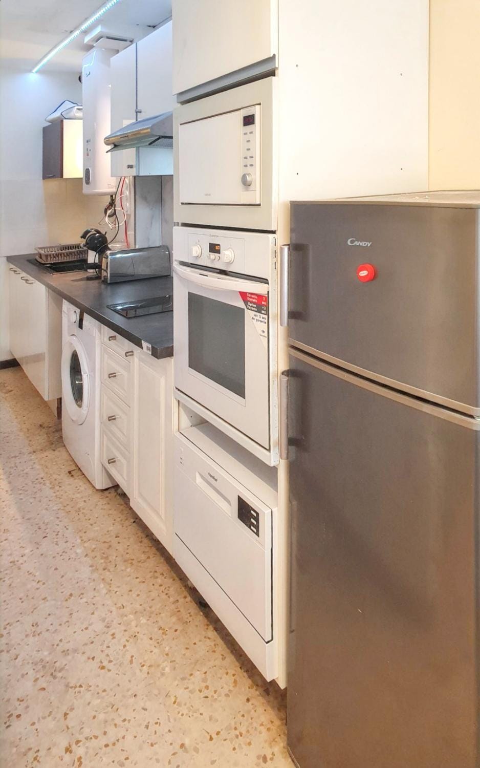 Kitchen or kitchenette