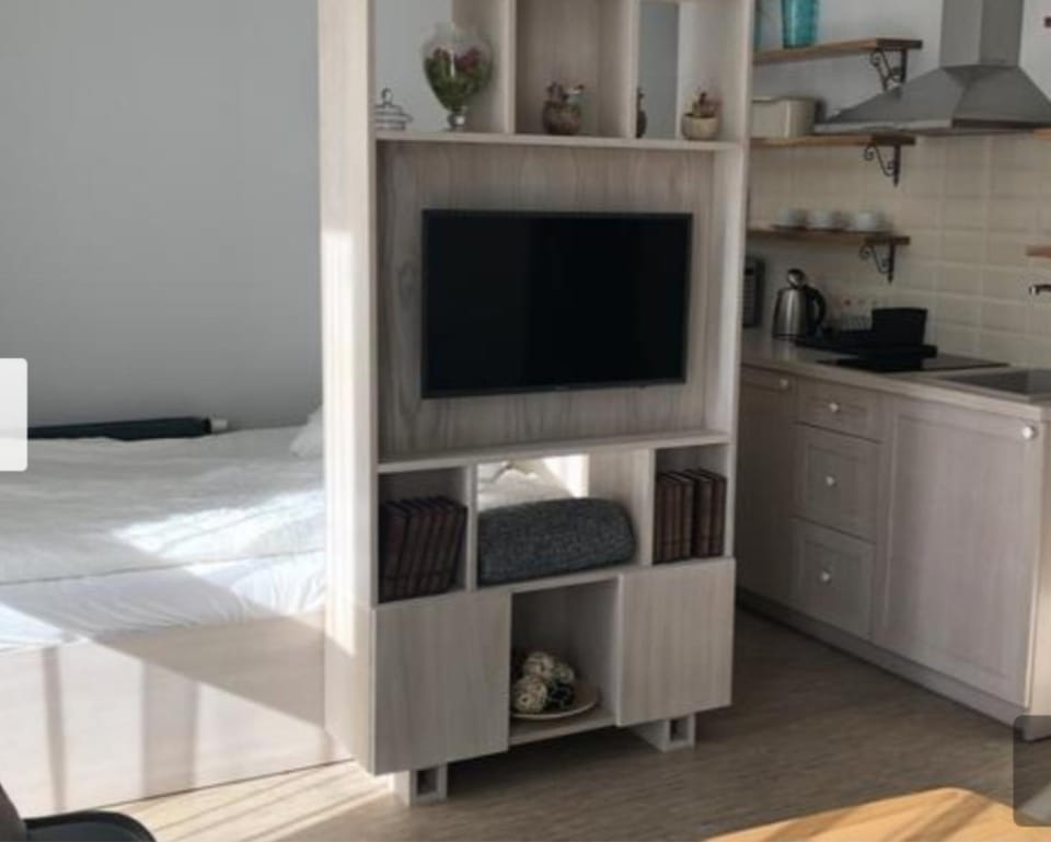 TV and multimedia, Kitchen or kitchenette, stove