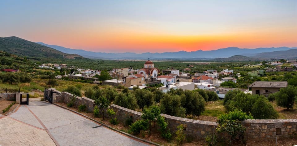Golden Sunset Apartment in Crete