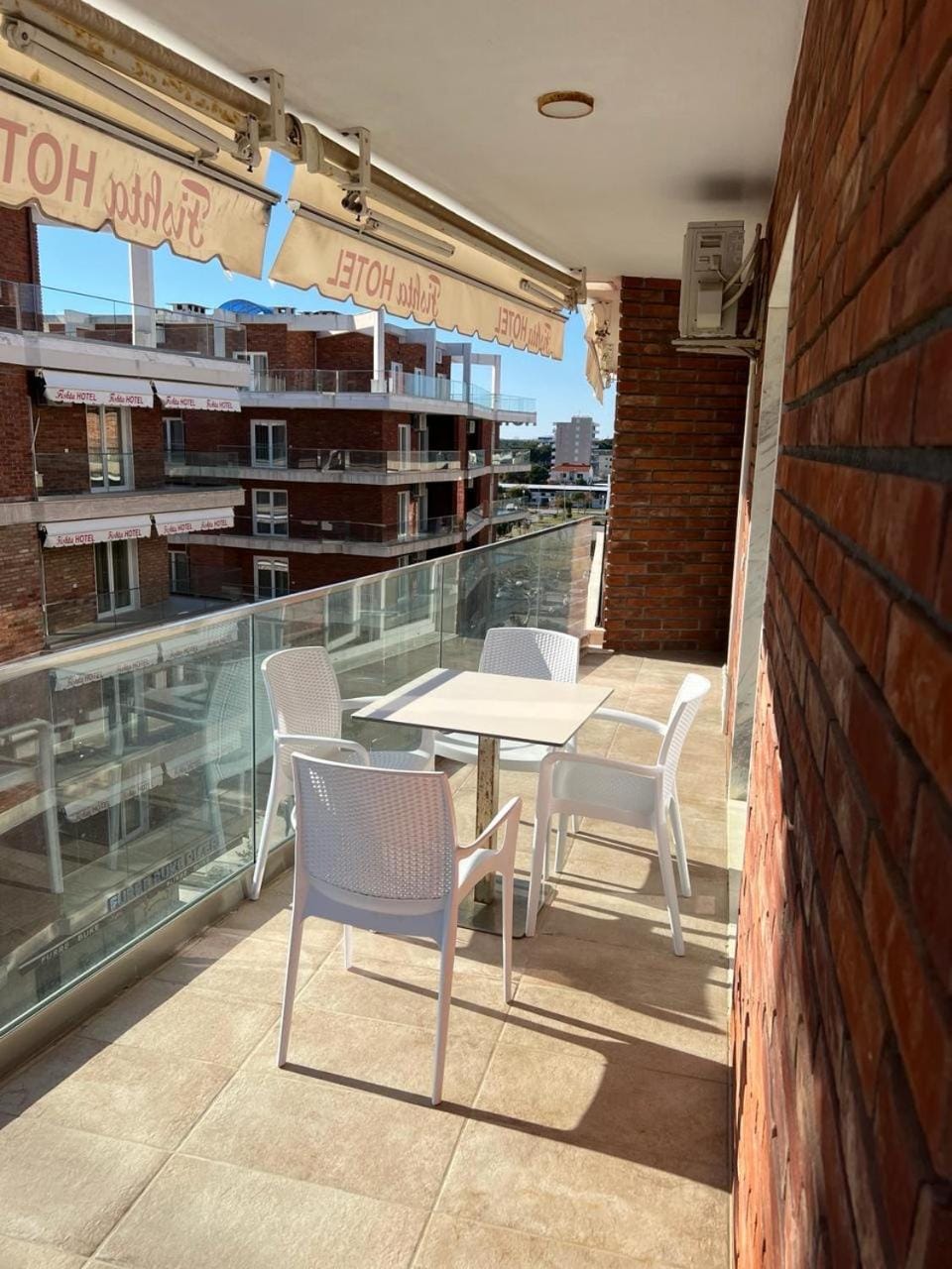 Day, View (from property/room), Balcony/Terrace, Seating area, Dining area