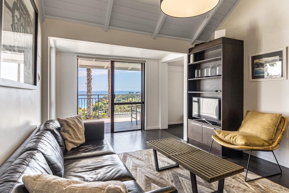 Cosy Palm Beach Cottage with Spectacular Seaviews Villa in Auckland Region
