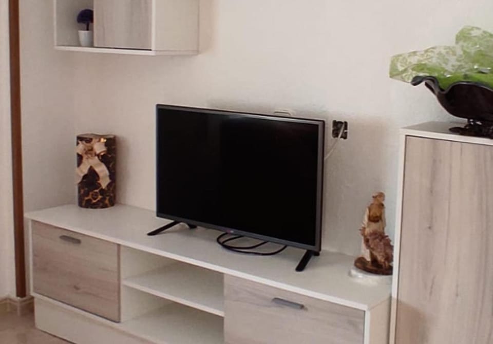 Communal lounge/ TV room, TV and multimedia, Evening entertainment, locker