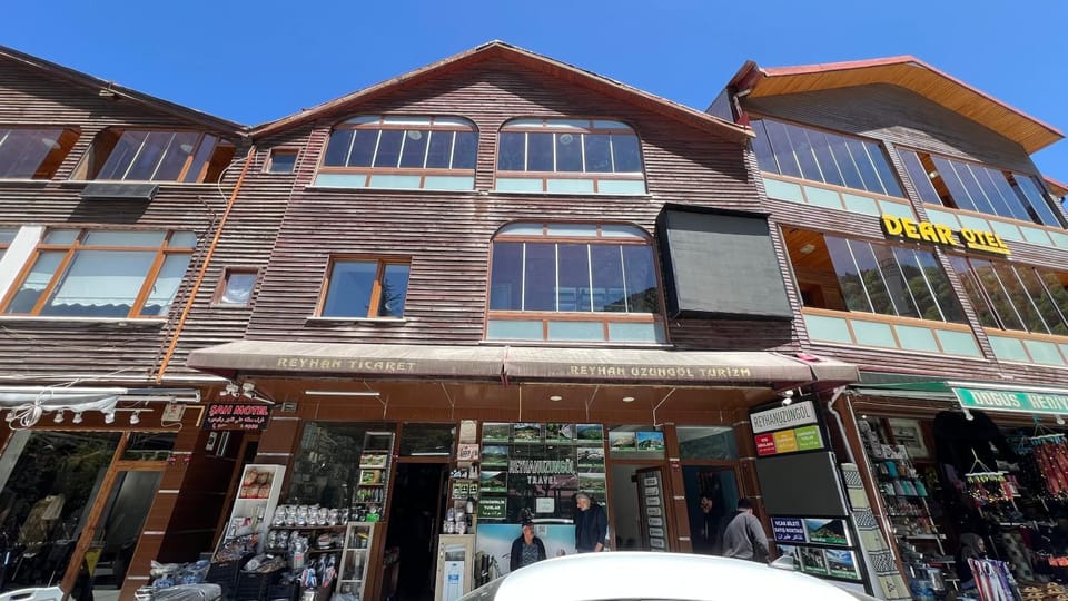 Property building, Day, Street view, Location