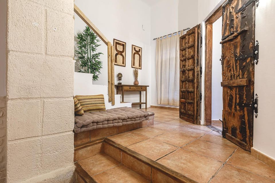 Facade/entrance, Living room