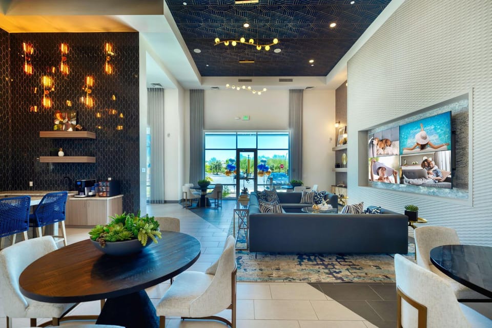 Communal lounge/ TV room, Seating area