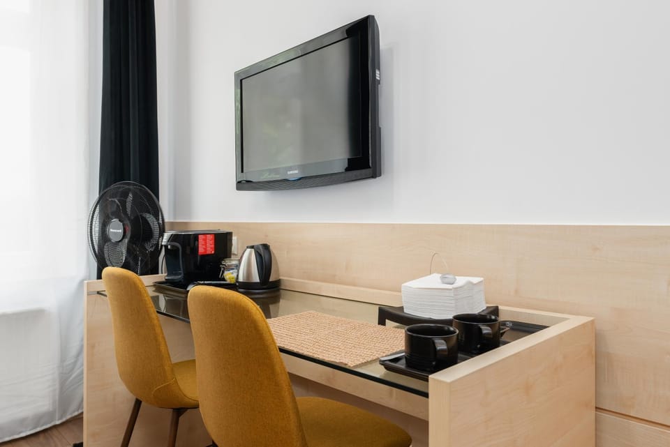 TV and multimedia, Coffee/tea facilities