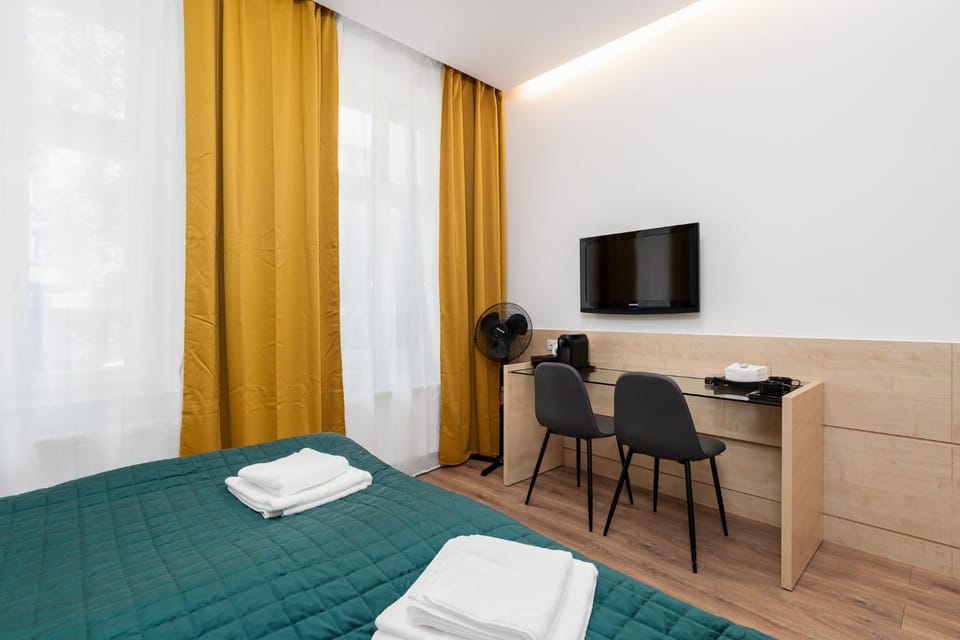 TV and multimedia, Coffee/tea facilities, fireplace