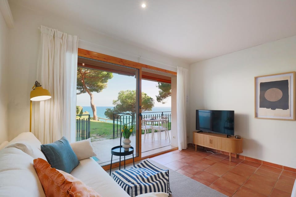 Living room, Sea view