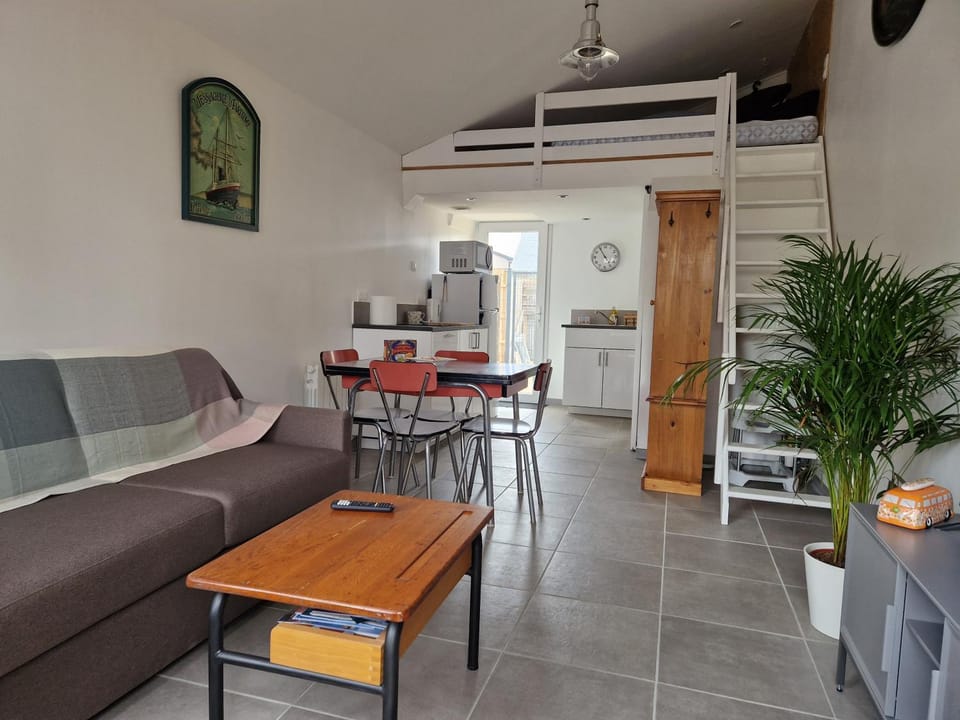 Le 4.03 proche centre ville Apartment in Lannion