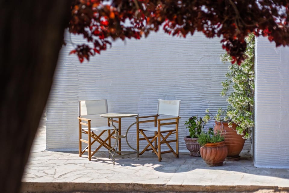 Patio, Seating area