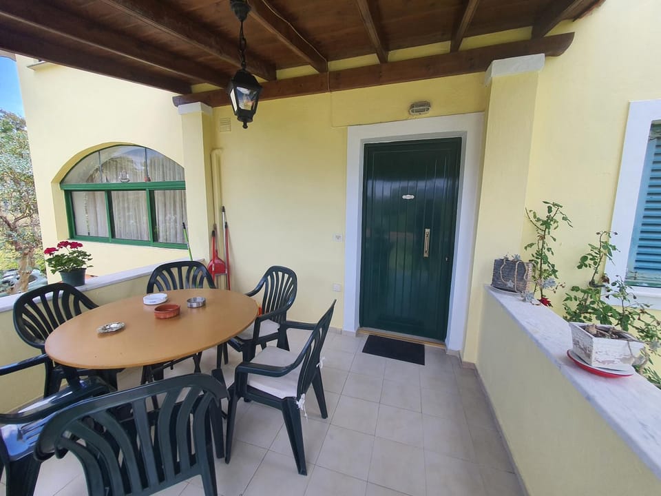 Patio, Day, View (from property/room), Balcony/Terrace, Balcony/Terrace, Dining area