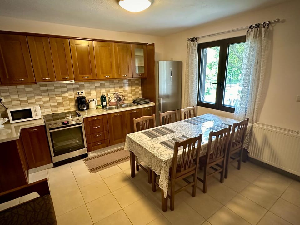 Sakis Meteora Home Apartment in North Macedonia