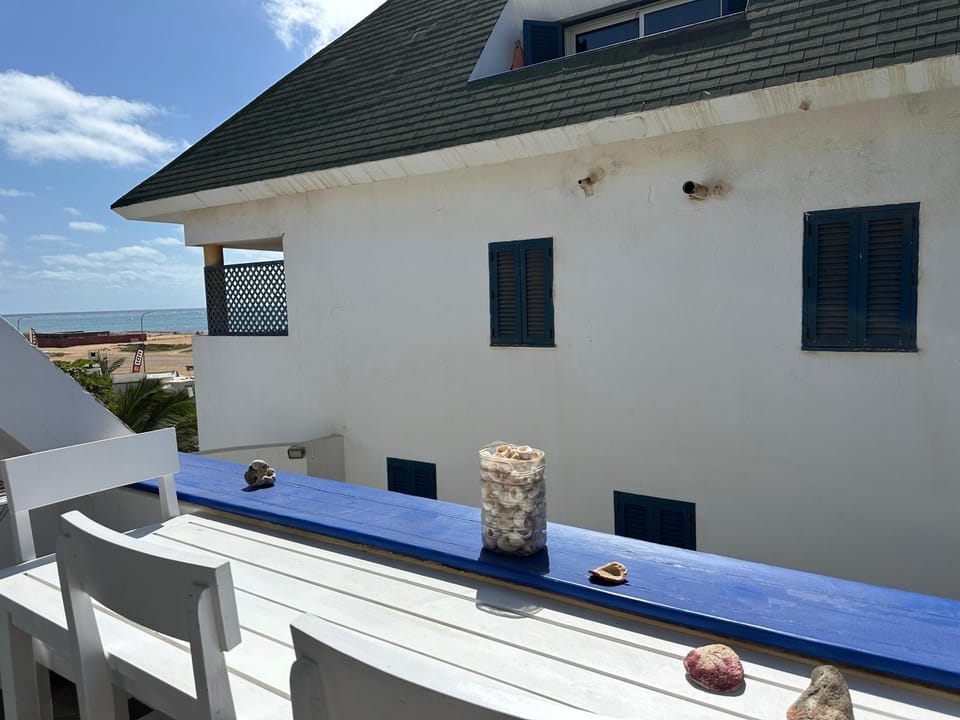 Leme Bedje Two bedroom - By Bobbywashere Apartment in Santa Maria