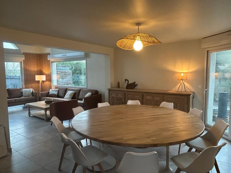 Banquet/Function facilities, Dining area