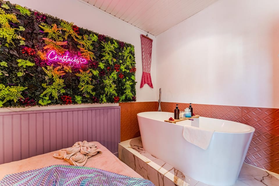 Bedroom, Bath