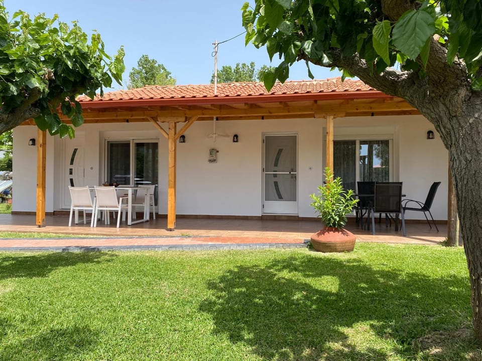 Property building, Garden