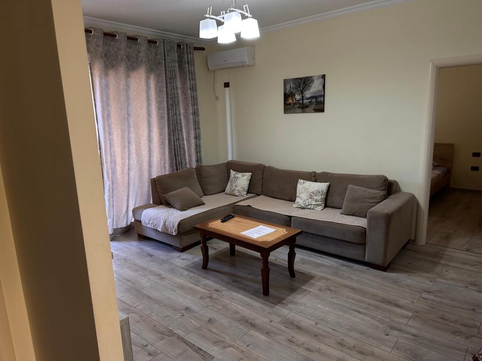 Family Apartment 12 Apartment in Sarandë