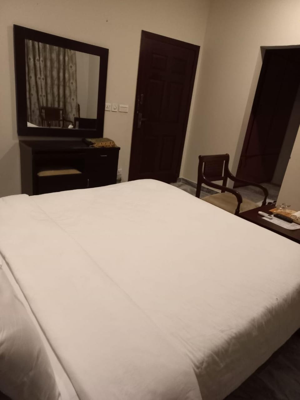 Ziel Guest House near ANTH & Embassy shuttle service Bed and Breakfast in Islamabad