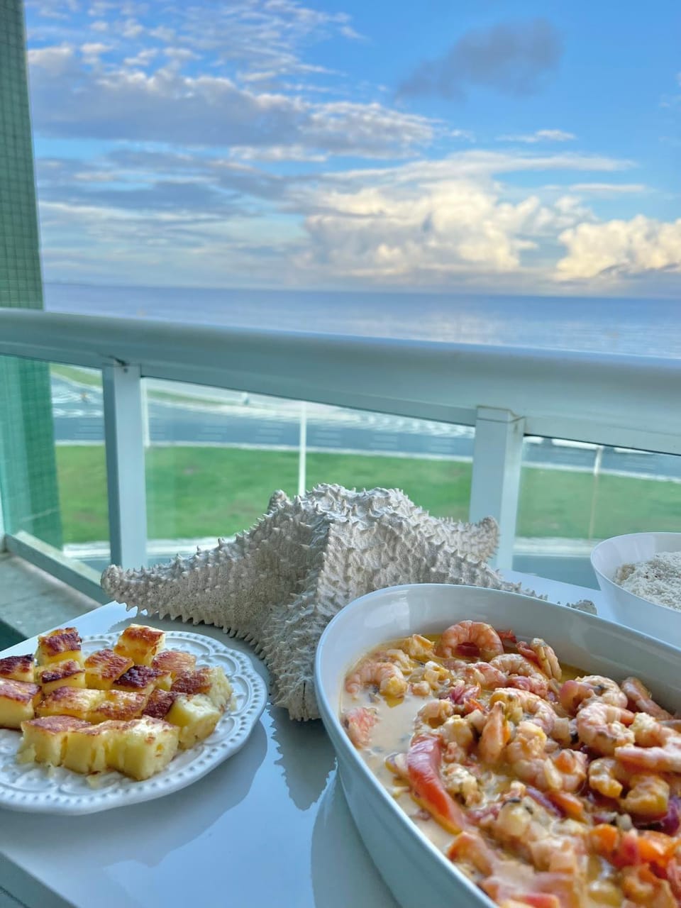 Natural landscape, Balcony/Terrace, Food, Sea view
