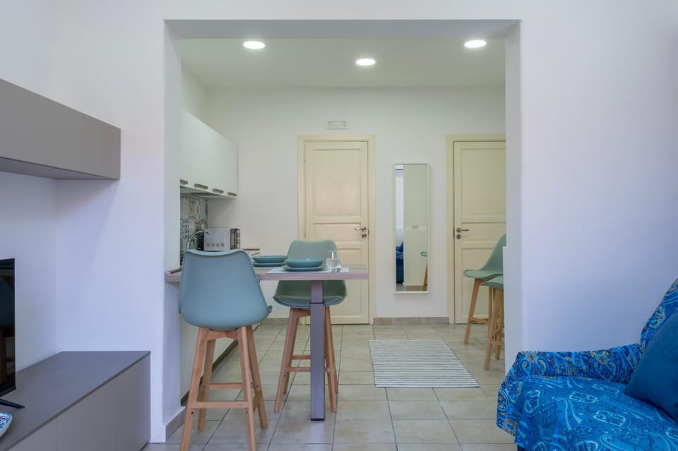 Living room, kitchen