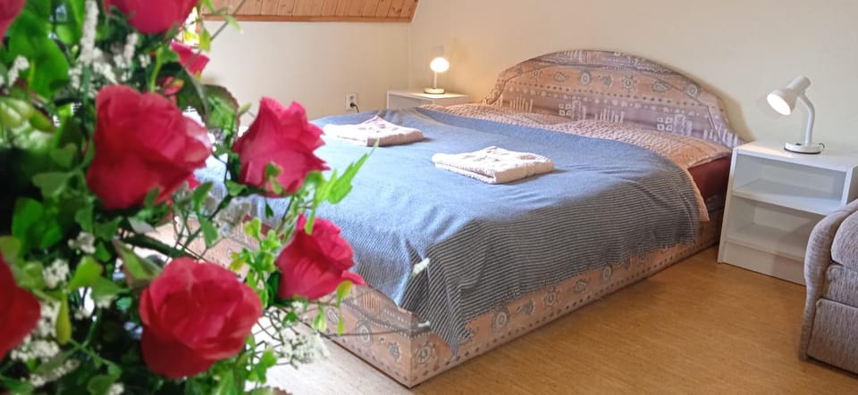 Bed, Bedroom