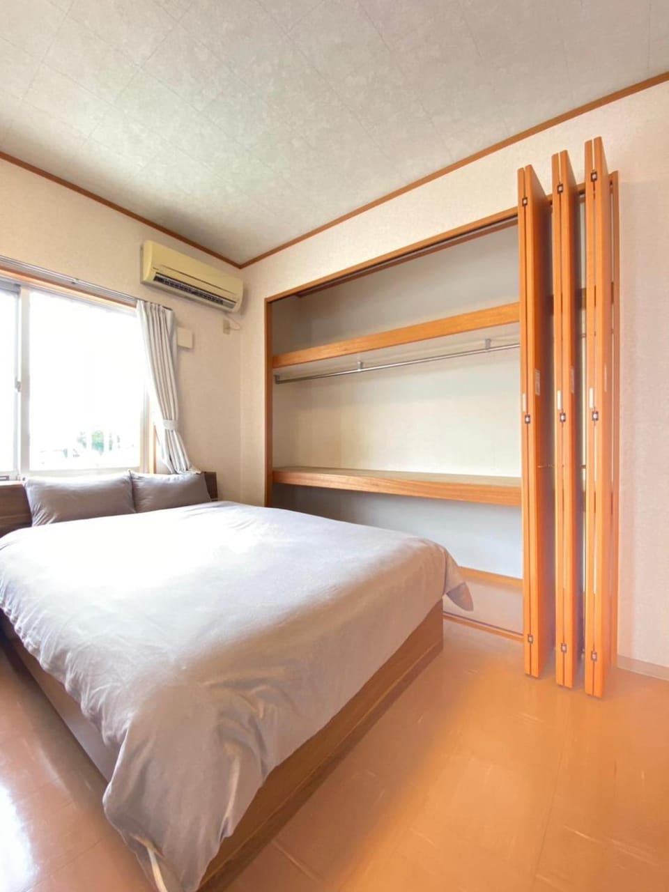 いえろーはうす House in Okinawa Prefecture