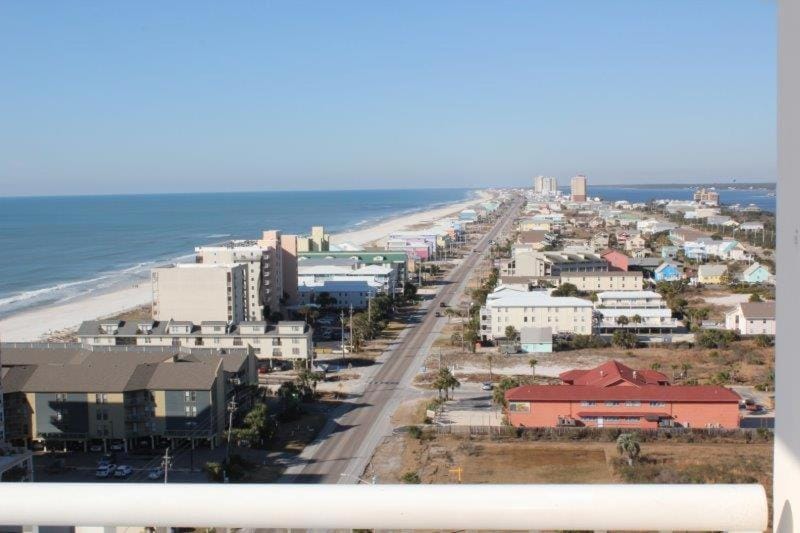 Crystal Tower 1509 by ALBVR - Luxurious 15th Floor Condo with Breathtaking Views House in West Beach