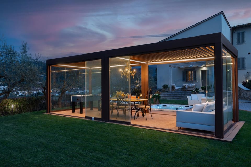Property building, Patio, Spring, Night, Natural landscape, Garden, Garden, View (from property/room), Garden view, Pool view, Swimming pool, Inner courtyard view, sunbed