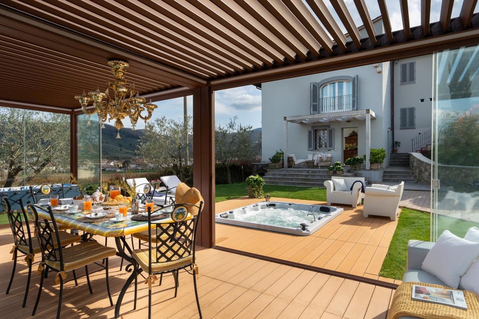 Property building, Patio, Spring, Day, Garden, Hot Tub, View (from property/room), Food and drinks, Seating area, Dining area, Food, Garden view, Swimming pool