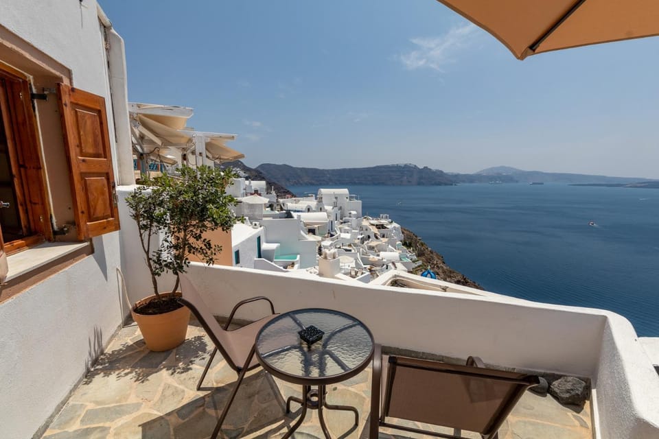 Ostria Caldera Studios Bed and Breakfast in Oia