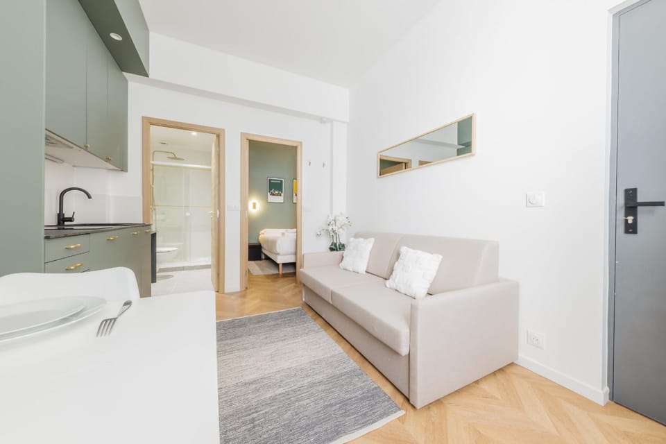Kitchen or kitchenette, Living room