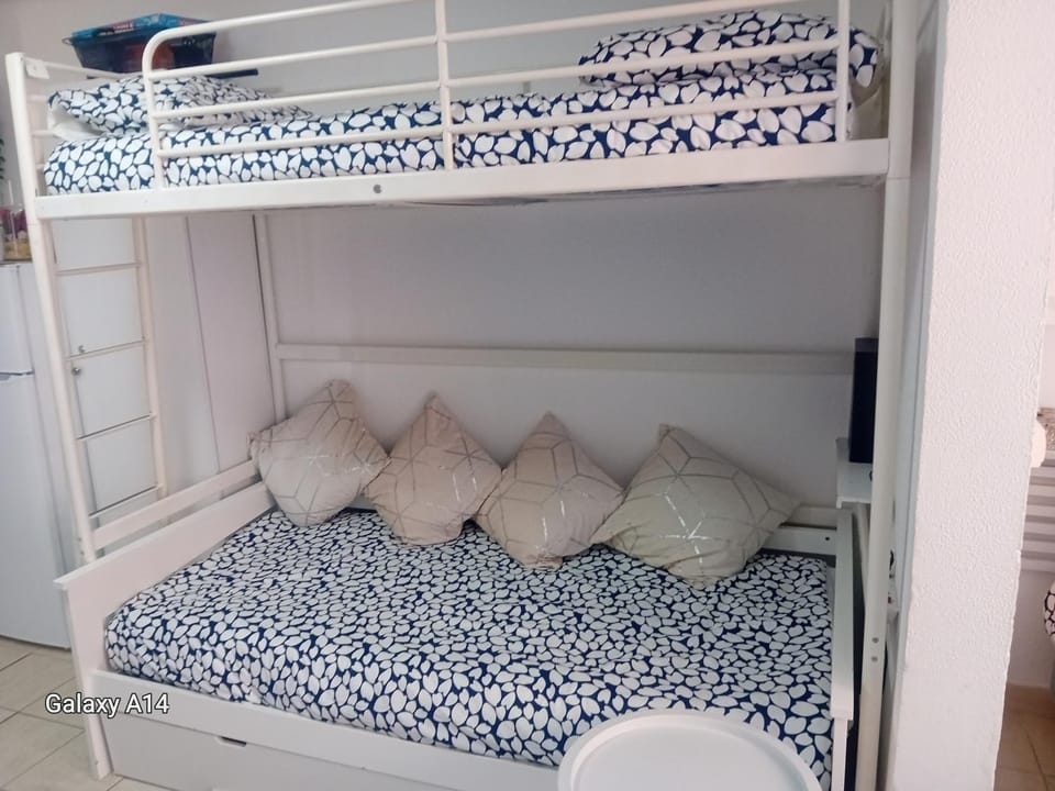 bunk bed