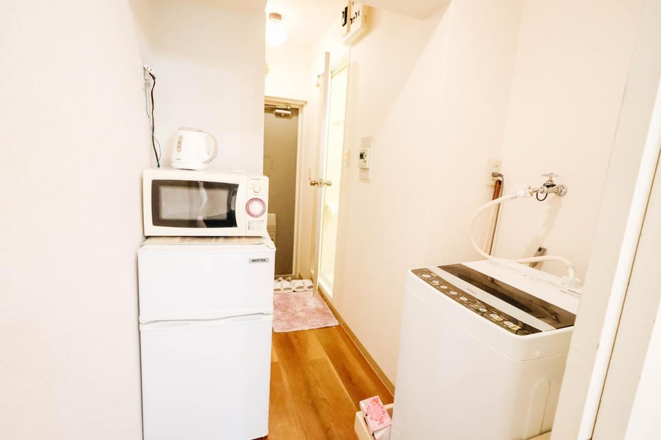 Near Shinjuku!Nishi Shinjuku Gochome 6min!西新宿!地铁站步行6分!新宿徒步圈!精致公寓! 高速无限制WIFI 203 Apartment in Shibuya