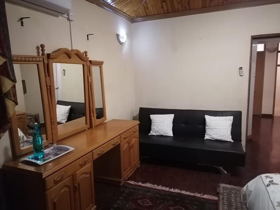 Tjibelu's Nest Guest Home Vacation rental in North West, South Africa