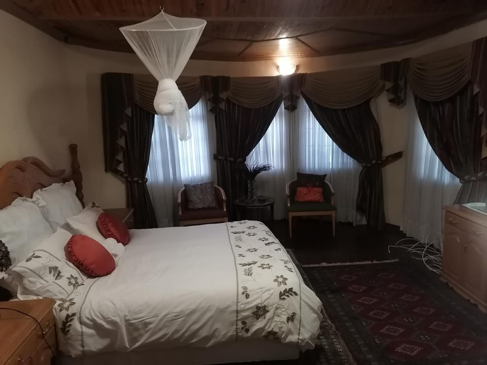 Tjibelu's Nest Guest Home Vacation rental in North West, South Africa