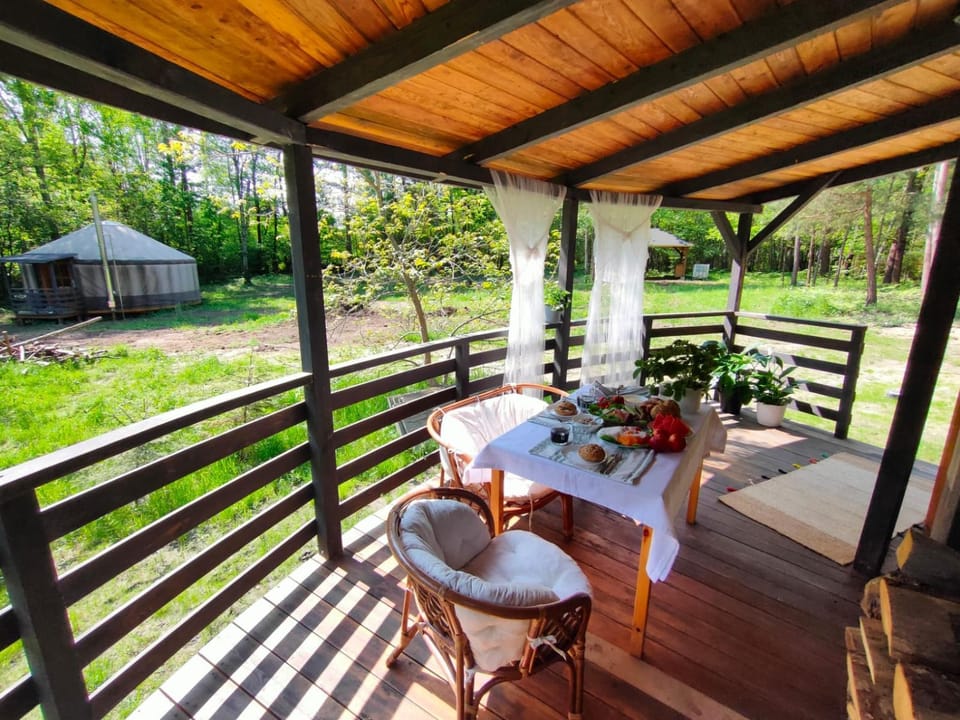 Jurty i namioty w Lesie KotfaLas Glamping Świętokrzyskie-SPA Luxury tent in Masovian Voivodeship